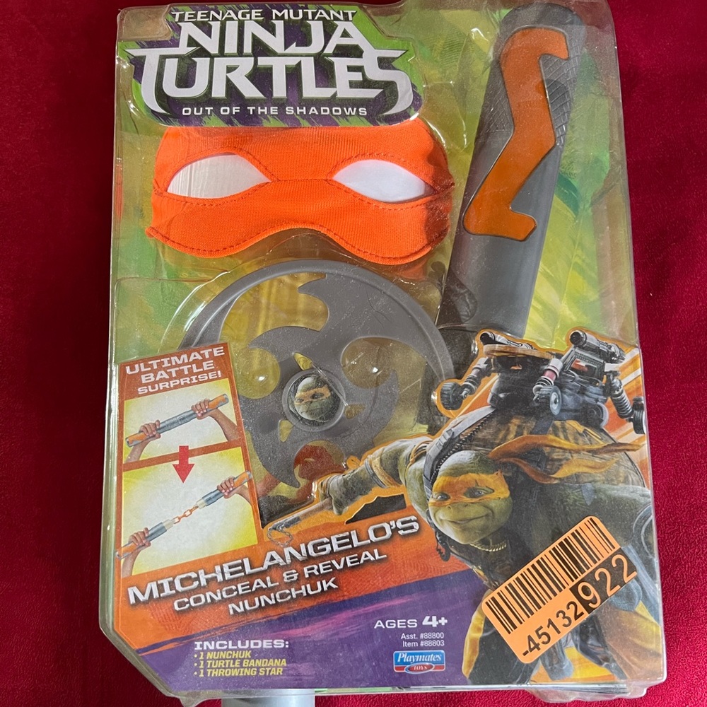 Teenage Mutant Ninja Turtles Michelangelos nunchuk toy